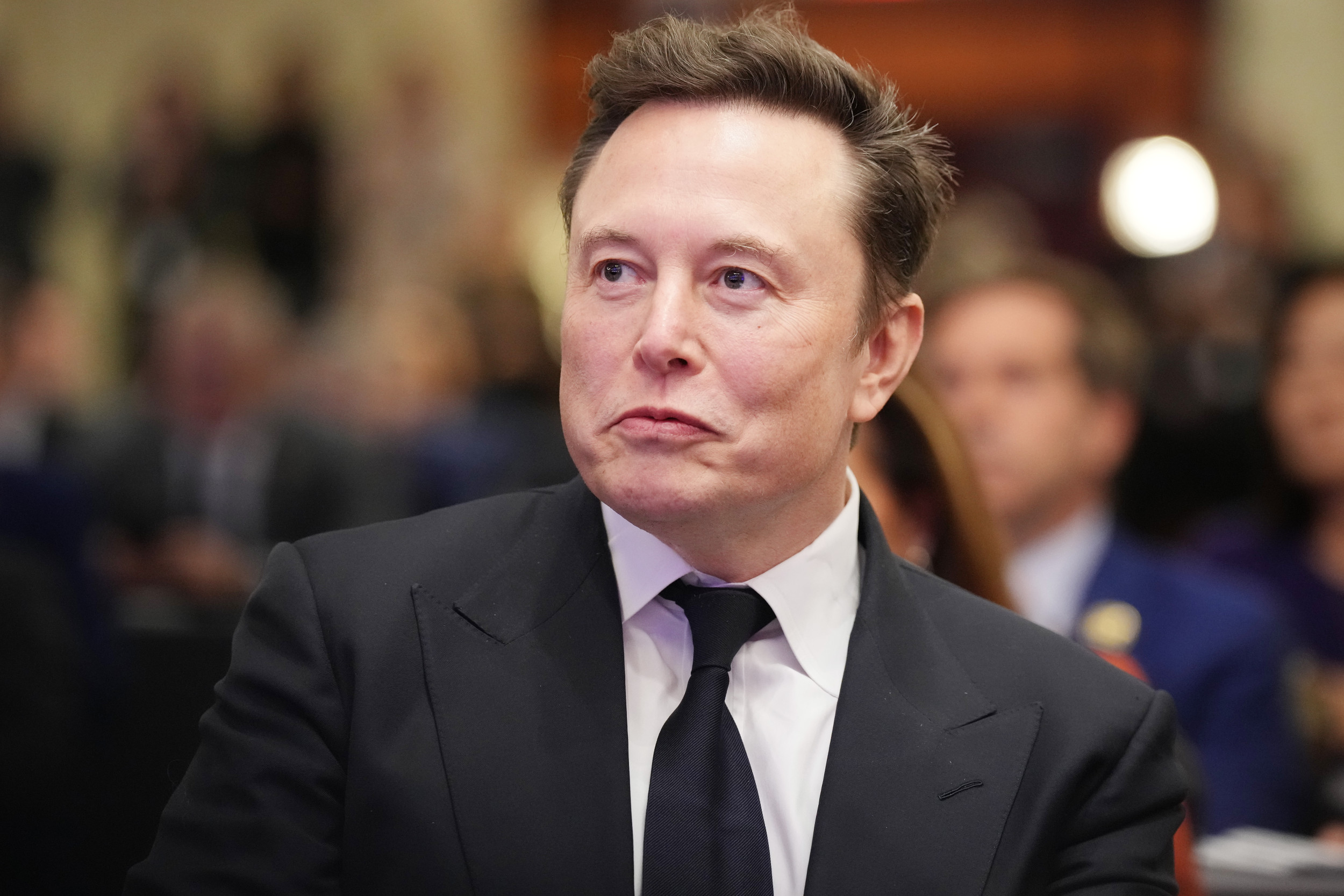 Elon Musk Takes Aim at Wikipedia [Video]